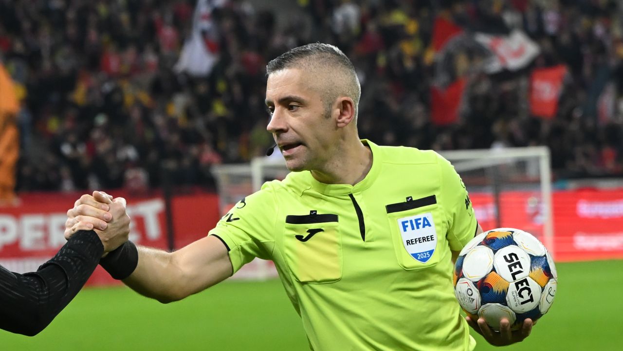 Specialist: „Faza lui Radu Petrescu, cea mai urâtă din campionat”