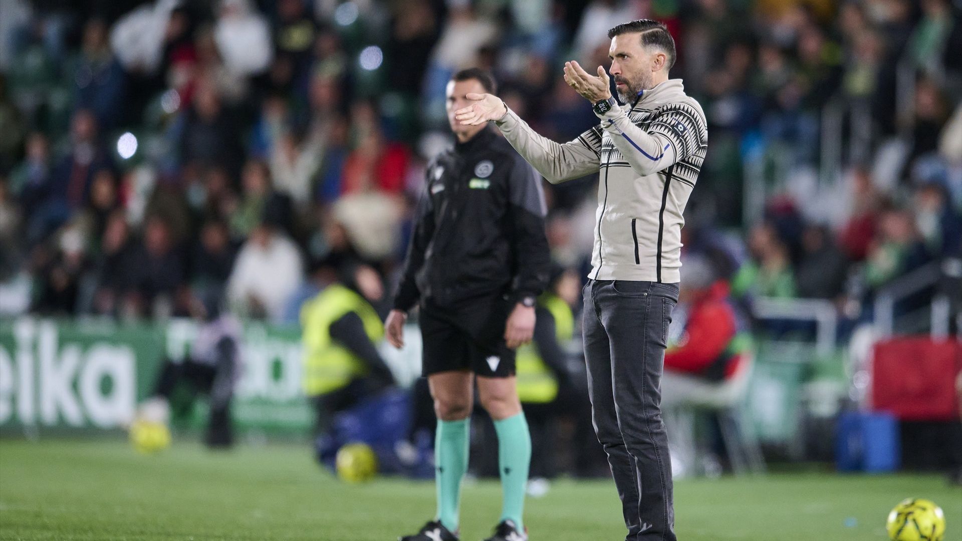 Elche se împotmolește, 0-0 cu Osasuna Elche a fost incapabil să transforme o dominare evidentă în victorie, încheind meciul din etapa a 24-a a LaLiga cu Osasuna cu un deznodământ dezamăgitor: 0-0