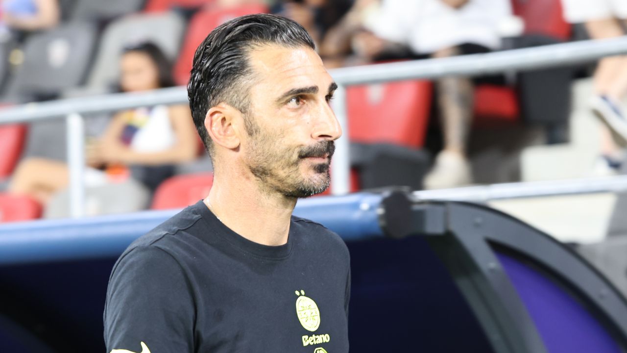 FCSB își continuă parcursul în Liga 1: Duel intens cu FC Botoșani FCSB se pregătește pentru un nou meci pe teren propriu, unde va înfrunta echipa din Botoșani într-un duel important din etapa curentă a Ligii 1