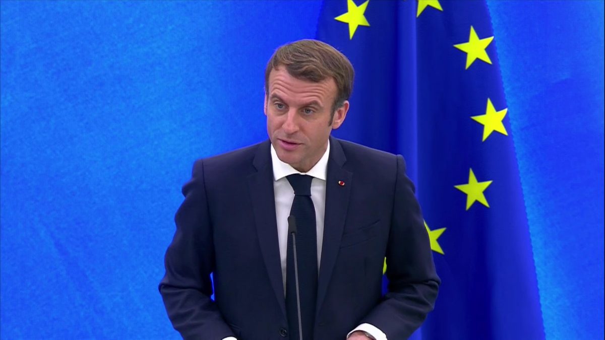 Europa trebuie să-și redefinească regulile de convivire cu Rusia, o dată ce va fi negociat un acord de pace pentru războiul din Ucraina, a avertizat vineri președintele francez Emmanuel Macron