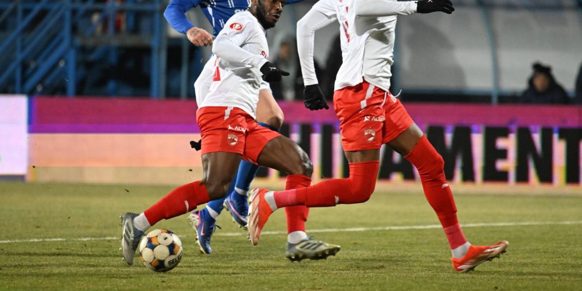 farul-constanta-dinamo-bucuresti-superliga-superbet-4022026.jpg - ReporterUrban