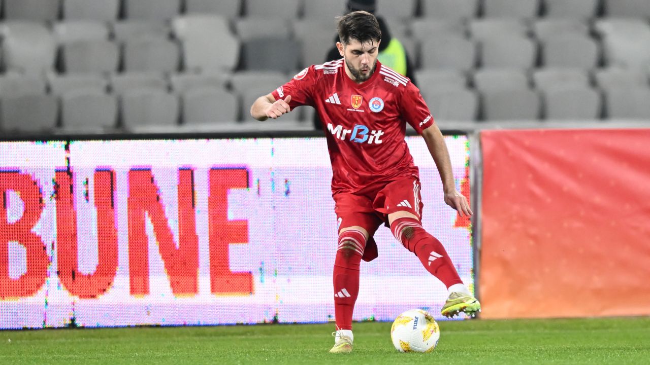 „U” Cluj obține o victorie convingătoare în fața Oțelului În cadrul meciului din cadrul Cupei României, FC Universitatea Cluj a învins cu 2-0 pe cei de la Oțelul Galați, într-o confruntare care a demonstrat forța echipei antrenate de Erik Lincar