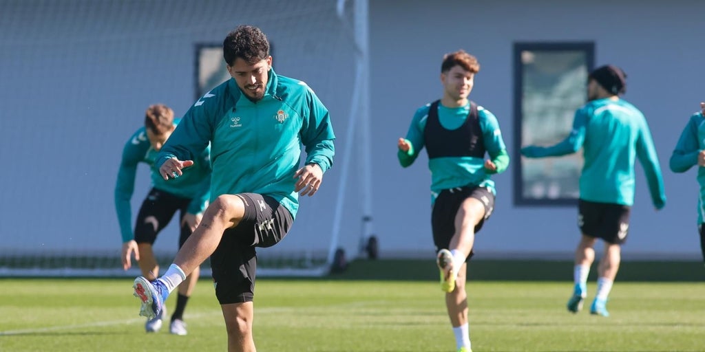 fornals-betis-entrenamiento-victor-U51503138585JGz-1024x512@diario_abc.jpg - ReporterUrban