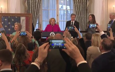 hillary-clinton-sua-statele-unite-washington-departamentul-de-stat-portret-tablou-politica-americana.jpeg - ReporterUrban