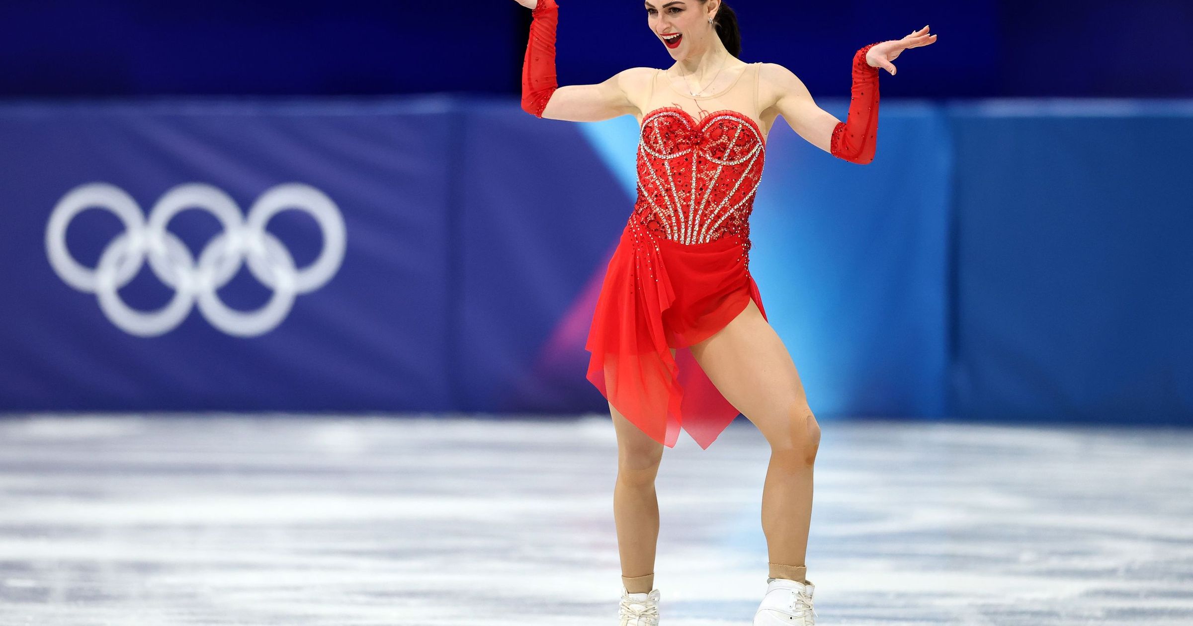 Julia Sauter, performanță remarcabilă la Jocurile Olimpice de la Milano Cortina 2026 Julia Sauter, reprezentanta României în proba feminină de patinaj artistic, a reuşit să obţină cel mai bun scor al carierei sale în programul scurt, punctând cu 63,13 puncte și ocupând locul 16 în clasamentul competiției