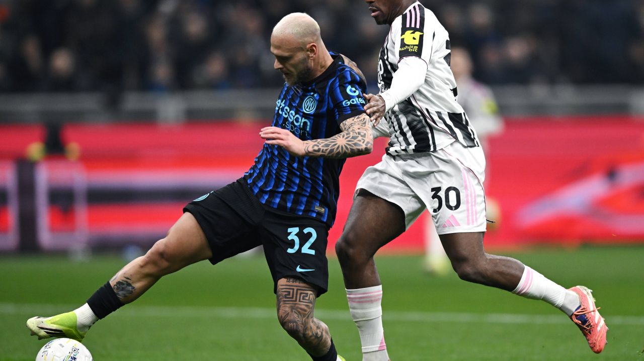 Meciul searăi: Inter – Juventus face spectacol în Derby della Madonnina Astăzi, de la ora 21:45, atenția fanilor fotbalului din Italia și din întreaga lume se va îndrepta către San Siro, unde se va disputa un nou episod din rivalitatea istorică dintre Inter Milano și Juventus