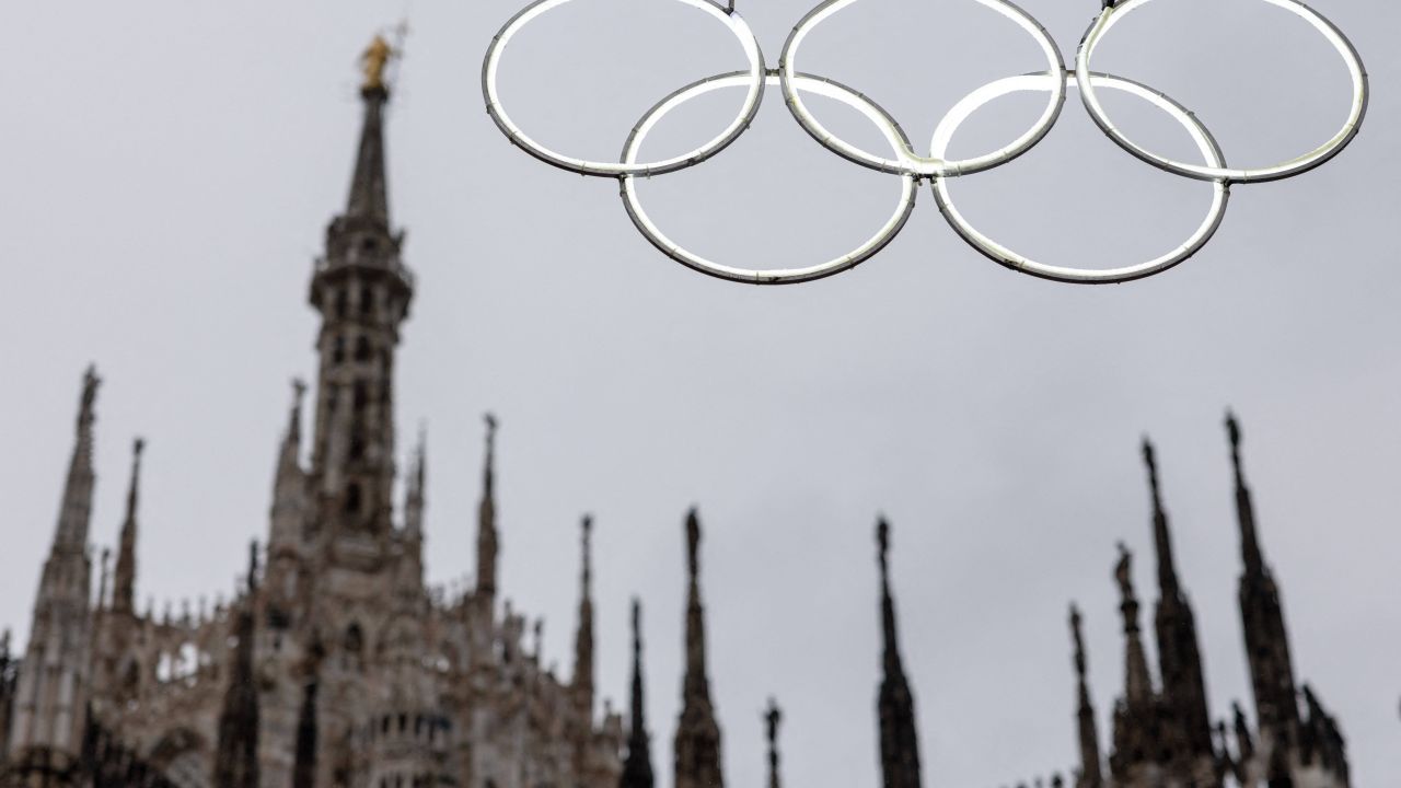 Flacăra Olimpică a fost aprinsă la Milano pentru JO de iarnă 2026