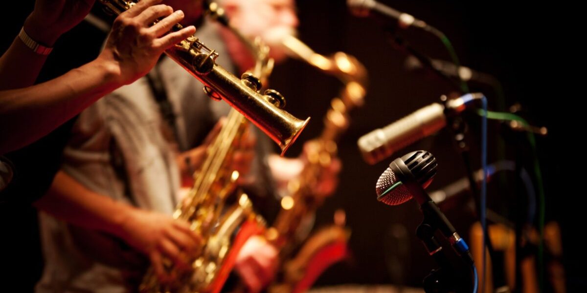 jazz-muzica-orchestra-trupa-e1699028603682.jpg - ReporterUrban