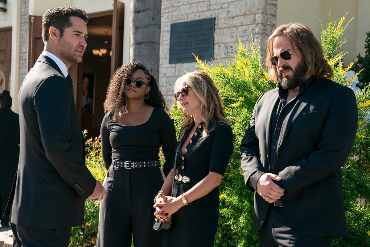 Aducere aminte emoționant în „The Lincoln Lawyer”: Un omagiu lui Ken Kern Un moment de reculegere a marcat finalul episodului 6 din sezonul 4 al serialului „The Lincoln Lawyer”
