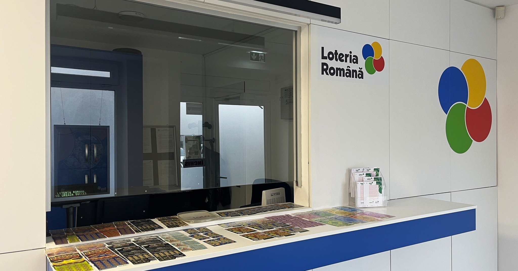 Un bilet norocos a făcut senzație joi după-amiază în lumea jocurilor de noroc din România, atunci când premiul cel mare la Loto 6/49, în valoare de circa 4,5 milioane de euro, a fost câștigat pentru prima dată în acest an