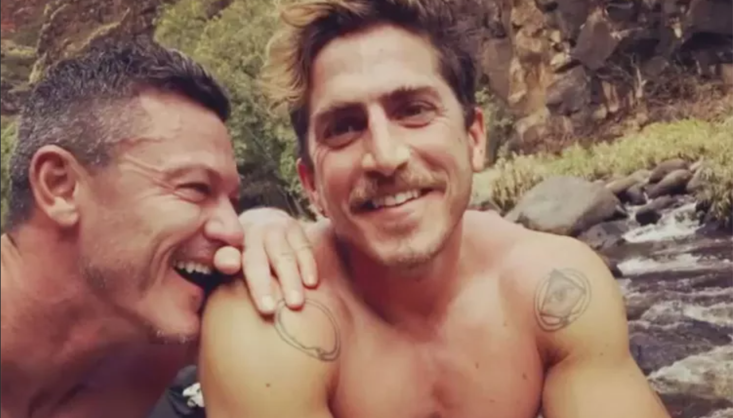 Rafael Olarra și Luke Evans: O poveste de dragoste discretă Discreția a fost cuvântul de ordine în relația dintre Rafael Olarra, directorul creativ argentinian, și actorul galez Luke Evans, care a durat între 2019 și 2020
