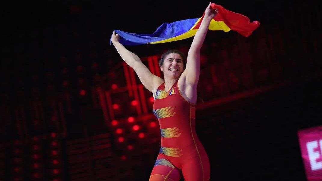 Alexandra Anghel: Lupta cu provocările și echilibrul emoțional Campioana europeană la lupte, Alexandra Anghel, a oferit un interviu exclusiv unde a împărtășit momentele dificile din cariera sa, dar și cele mai interesante aspecte ale sportului pe care îl practică