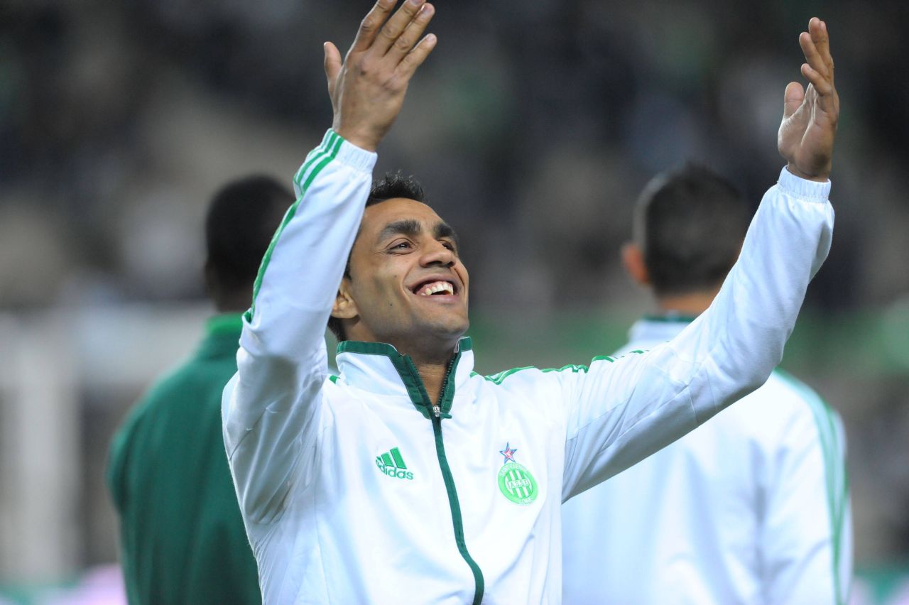 Mijlocașul veteren Nicolita revine pe gazon: „Mi-e dor să joc fotbal!” Mijlocașul de 41 de ani, Nicolae Nicolita, a surprins pe toată lumea miercuri, când a anunțat semnarea unui contract cu FC Produlești, un club ambițios din ligile inferioare ale fotbalului românesc