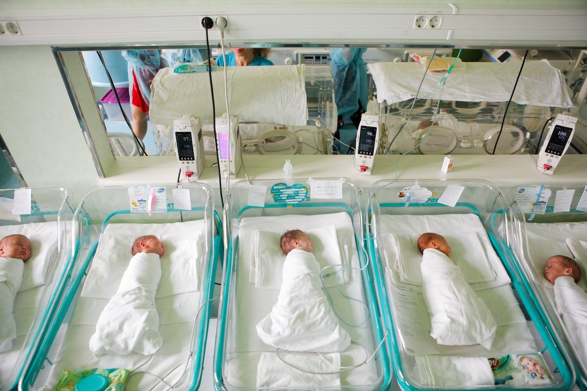 Mamele din București care au născut în ultimele luni se află în așteptarea unei vești importante: sprijinul financiar de 2.500 de lei promis de Primăria Capitalei pentru stimulentul pentru nou-născuți nu mai poate fi acordat momentan