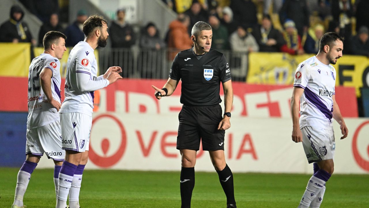 FC Argeș, reacție fermă după meciul de la Ploiești: „Prezența noastră în play-off deranjează?”