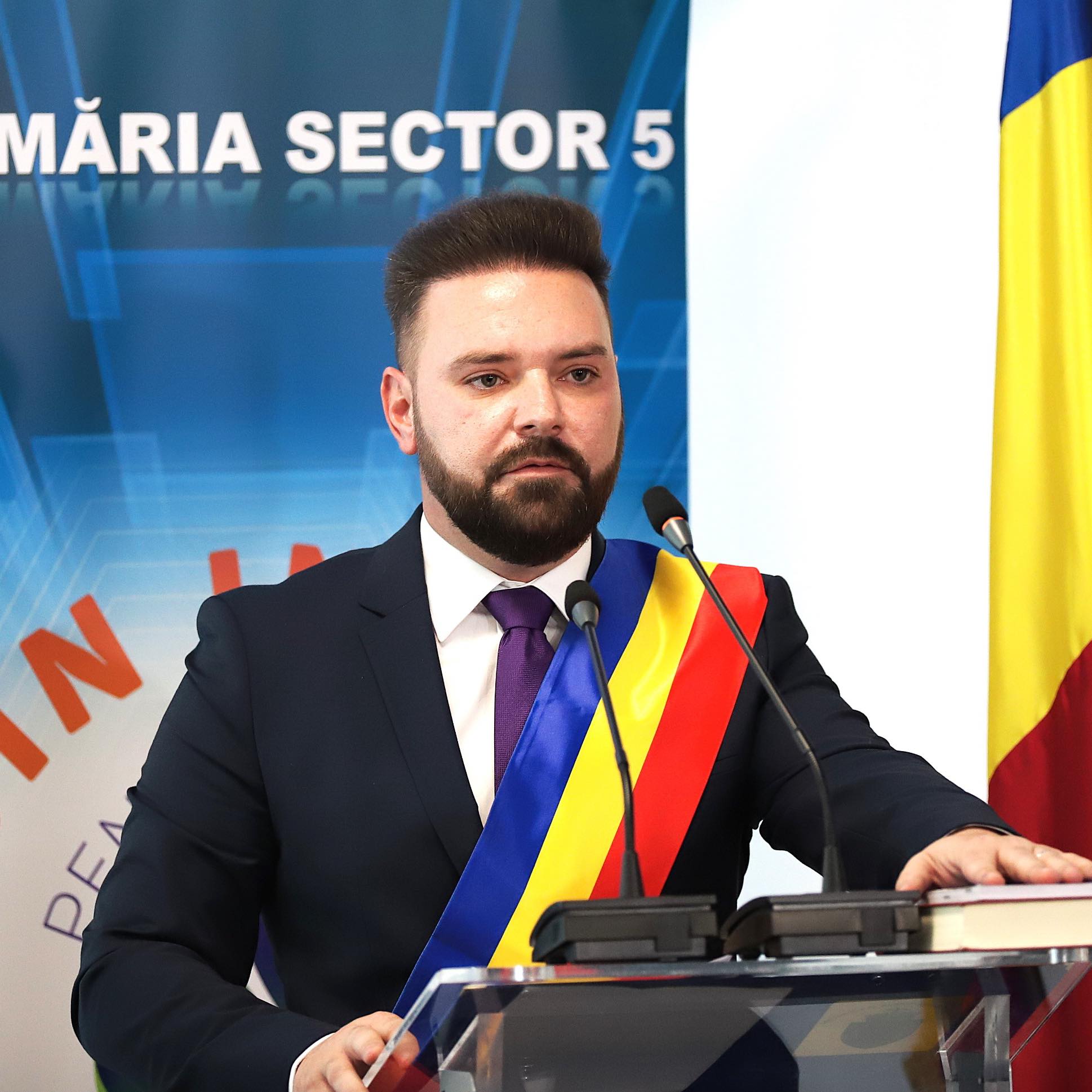DNA efectuează percheziții la Primăria Sector 5