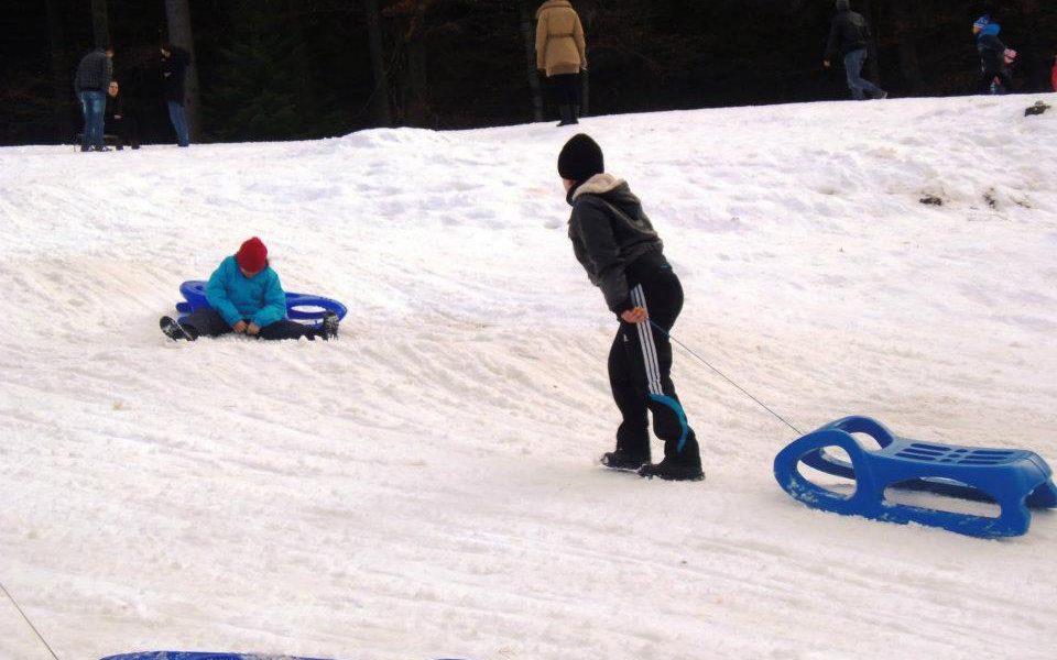 predeal-sursa-primaria.jpg - ReporterUrban