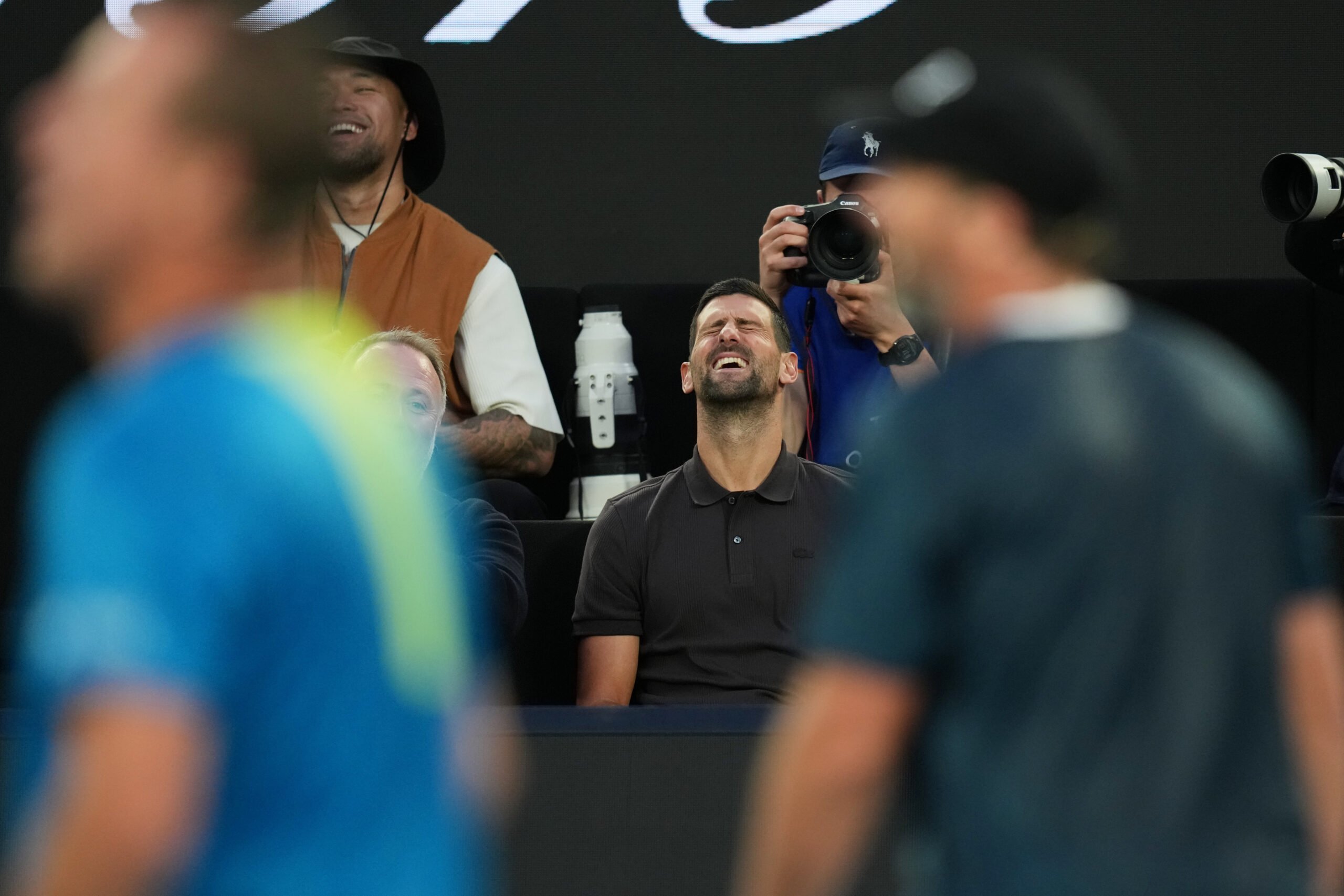 Australien Open, finala care a captivant atenția întregului circuit mondial de tenis, aduce în prim-plan o confruntare inedită între două dintre cei mai promițători și diverși jucători ai momentului: Carlos Alcaraz și Novak Djokovic