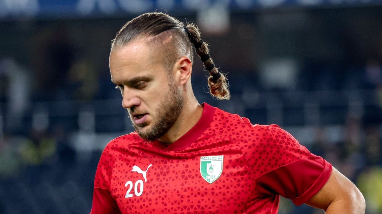 George Pușcaș revine în fotbalul românesc, semnând cu Dinamo Atacantul George Pușcaș, cunoscut pentru talentul său pe teren, s-a înțeles cu Dinamo București, urmând să îmbrace tricoul echipei din „Ștefan cel Mare”