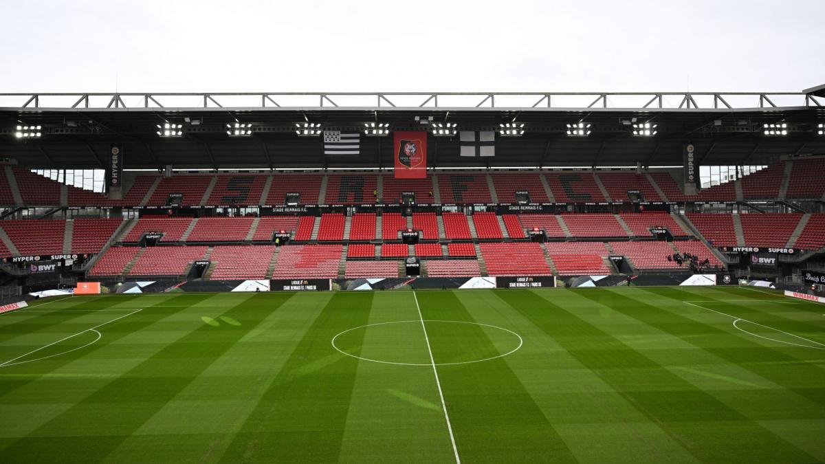 Atmosferă tensionată la Roazhon Park în prefața meciului cu PSG Stade Rennais se pregătește să primească pe PSG, astăzi, de la ora 19:00, într-un meci marcat de o tensiune palpabilă și de incertitudini în staff-ul tehnic