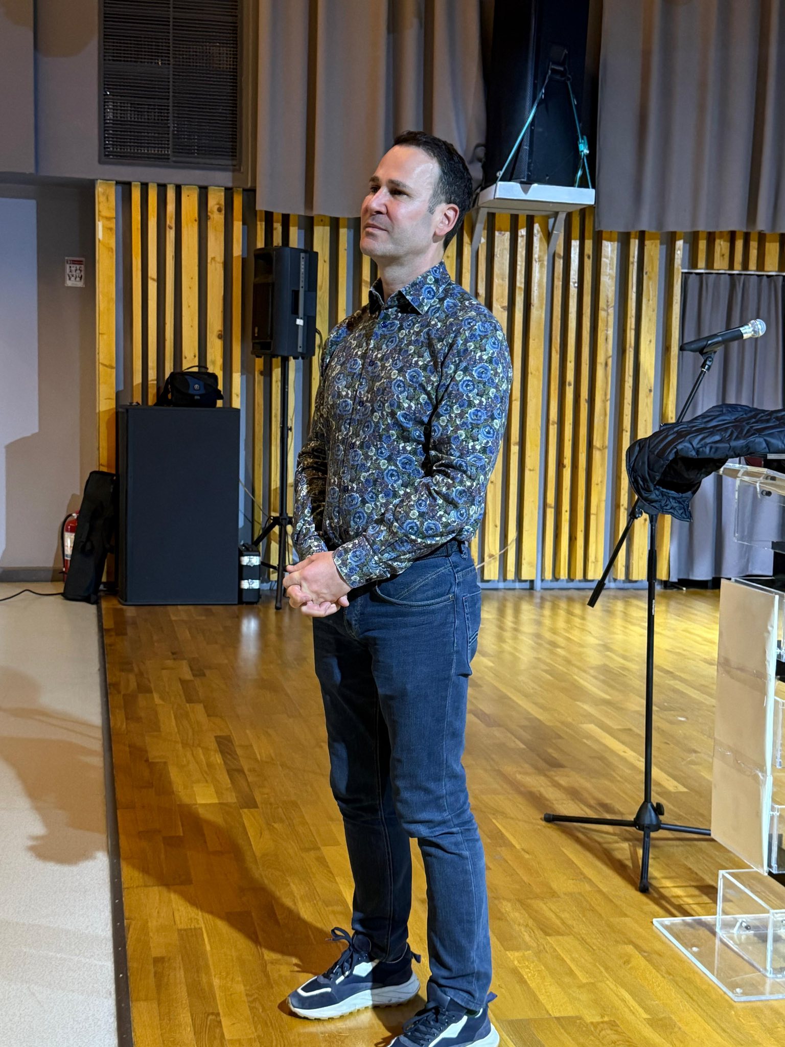 DNA efectuează percheziții la Primăria Sector 3 în dosarul drumului construit de Robert Negoiță pentru blocurile fratelui său