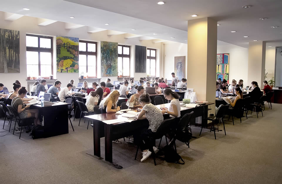 Universitatea de Economie organizează tururi ghidate pentru liceeni interesați de admitere Pentru elevii de liceu care visează să devină studenți ai uneia dintre cele mai prestigioase instituții de învățământ superior din România, Academia de Științe Economice (ASE) oferă o oportunitate unică de a descoperi campusul și de a se familiariza cu mediul academic