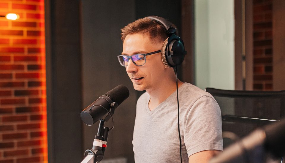 Radio-urile din Europa caută alternative sigure pentru streaming, pe fondul unor preocupări legate de costuri și controlul datelor Radio-urile din întreaga Europă se află într-un moment de răscruce