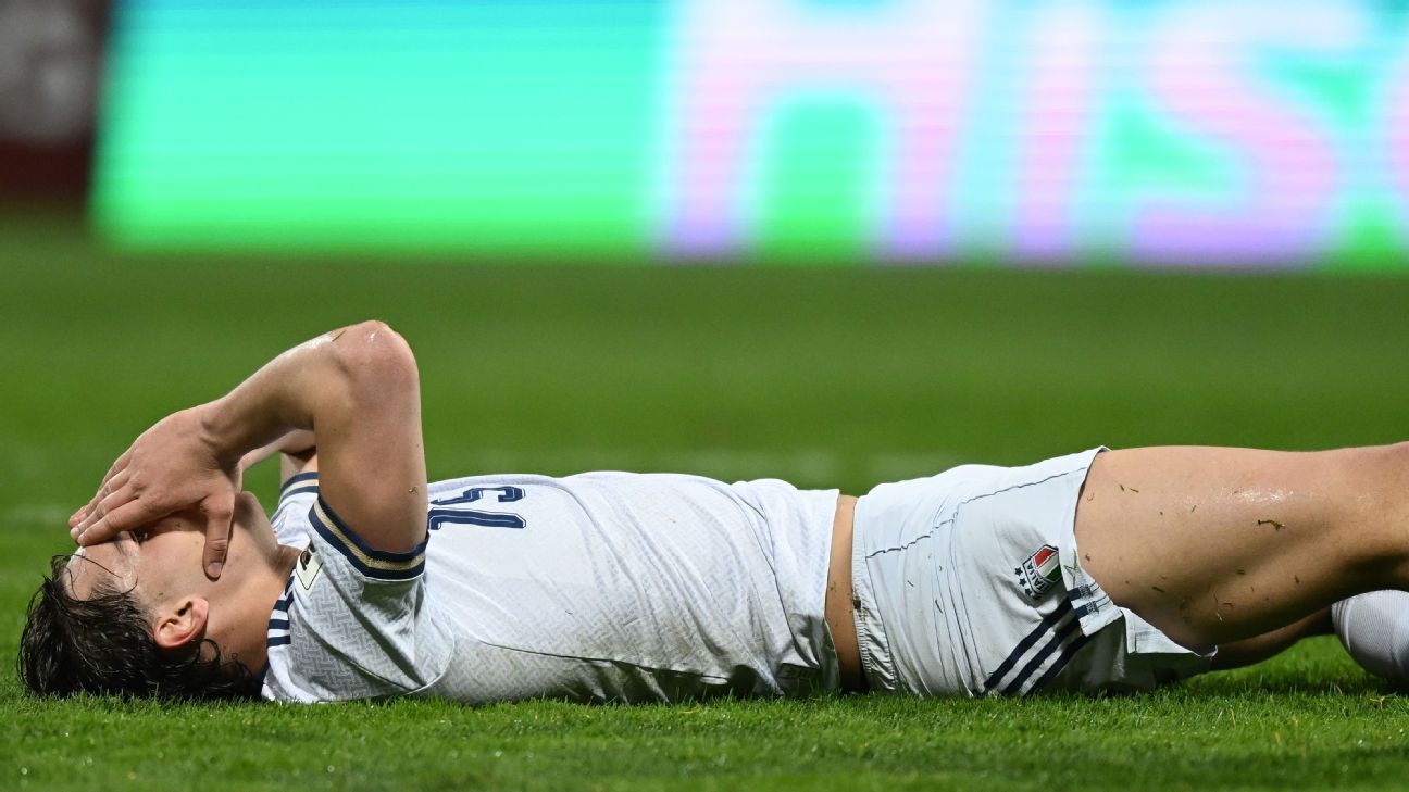 Italia, patru-campionă mondială, ratează pentru a treia oară calificarea la Campionatul Mondial de Fotbal, după o înfrângere dramatică în cadrul playoff-ului împotriva Bosnia și Herțegovina, disputată marți la Zenica