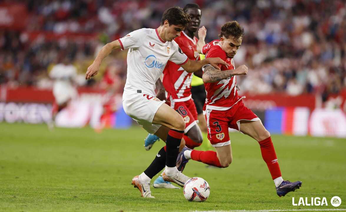 Sevilla FC primeste Rayo Vallecano într-un meci crucial pentru evoluția celor două echipe în La Liga, în cadrul etapei a 27-a a campionatului spaniol