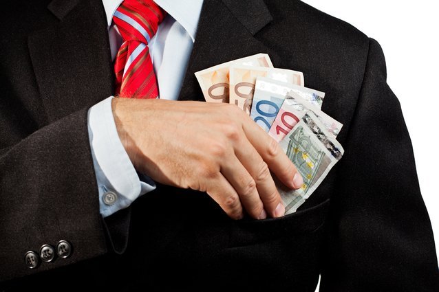 Investițiile în publicitatea digitală și tradițională înregistrează o creștere semnificativă în 2025, atingând un volum estimat la peste 818 milioane de euro