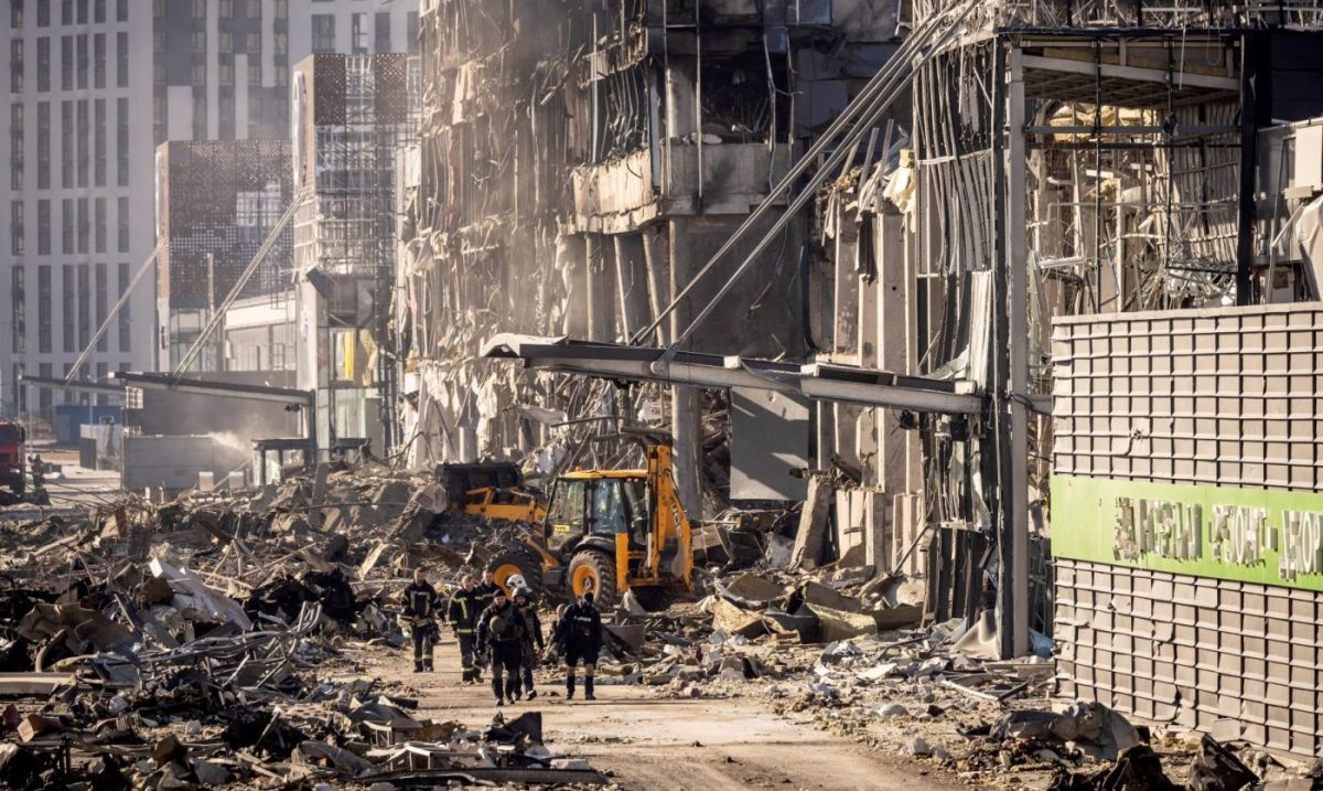 Doi oameni au murit și alți cinci au fost răniți miercuri, după ce o dronă de fabricație rusă a lovit un complex industrial din orașul Harkov, al doilea cel mai mare oraș din Ucraina