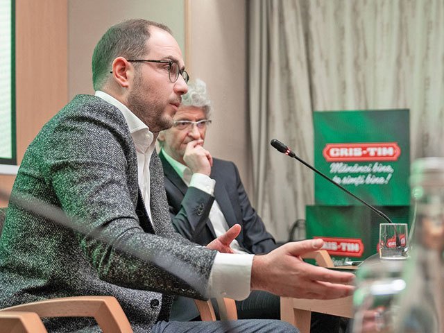 Cris-Tim, unul dintre cei mai importanți producători de mezeluri din România, va fi inclus în indicele BET, cel mai important reper al bursei de la București, începând cu data de 23 martie