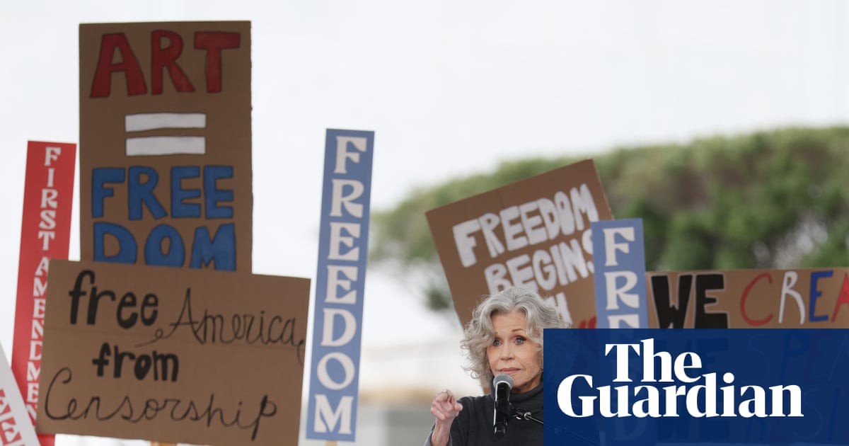 Jane Fonda, vedeta de film și activistă, a participat vineri la un protest care a avut loc în fața John F