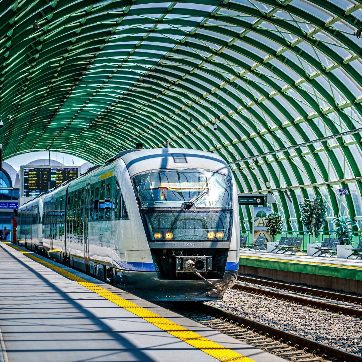 CFR Călători anunță întrerupere temporară a serviciului de bilete online pentru îmbunătățiri majore ale sistemului digital Întru consolidarea infrastructurii și sporirea securității cibernetice, CFR Călători a decis să întrerupă temporar funcționarea platformei de achiziție a biletelor online