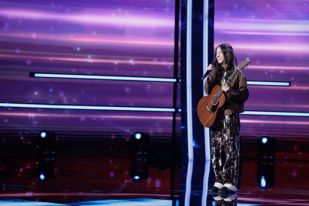 Sabina Bucea, tânăra candidată de la „Românii au talent”, a impresionat juriul și publicul în episodul recent, demonstrând că, uneori, forța unui artist stă în sinceritate și exprimare