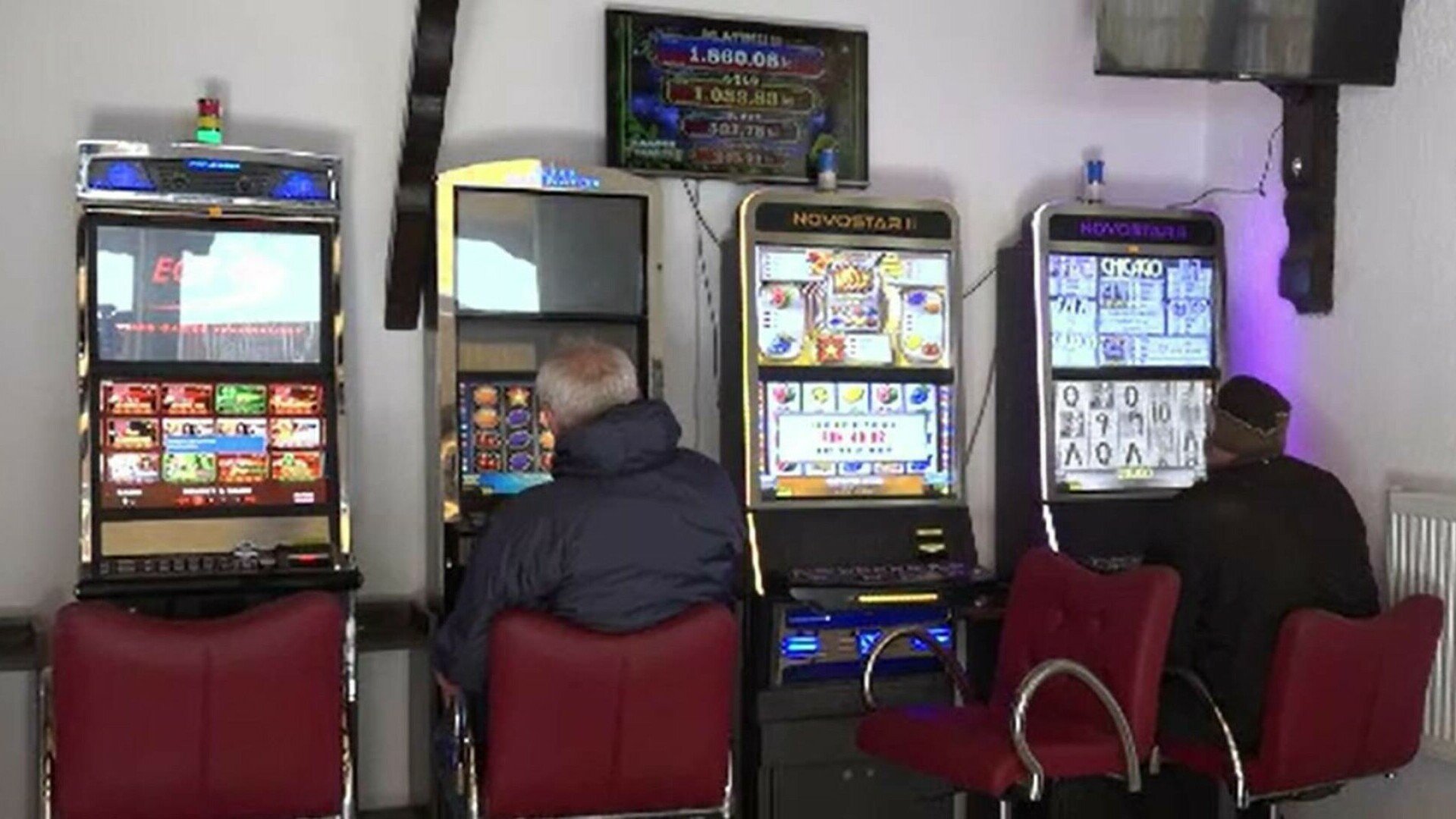 Primăria Vaslui a lansat în dezbatere publică un proiect de hotărâre care prevede interzicerea totală a organizării și exploatării jocurilor de noroc pe raza municipiului, o inițiativă care a stârnit deja discuții aprinse în rândul cetățenilor, dar și în rândul specialiștilor în domeniu