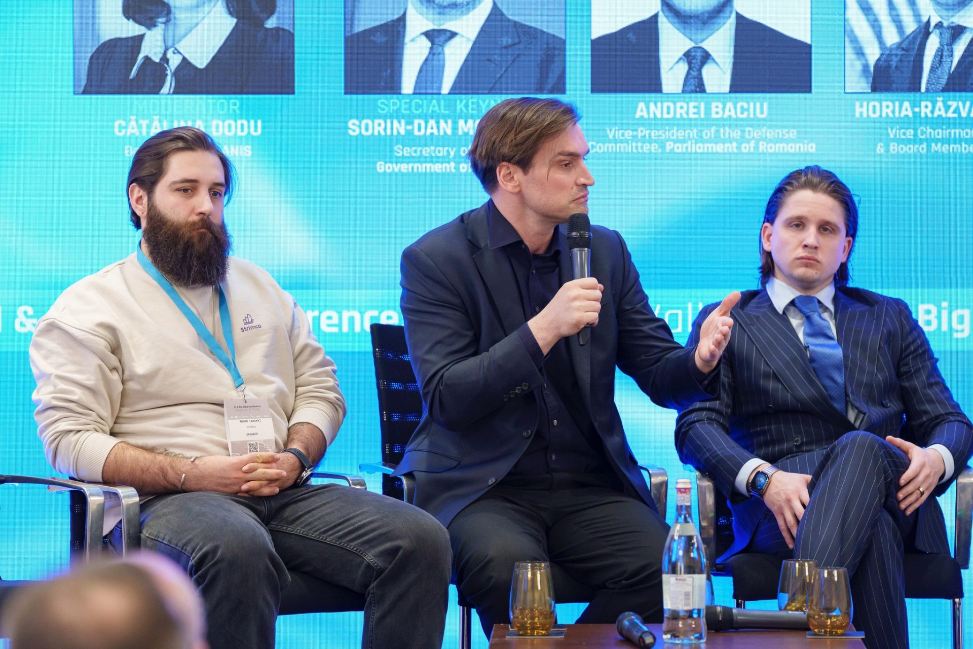 Recent, reprezentantul României la Bruxelles, ambasadorul Andrei Mureșan, a susținut o prelegere la AI & BIG Data Conference, contextualizată ca un eveniment de referință pentru tehnologii emergente și transformarea digitală