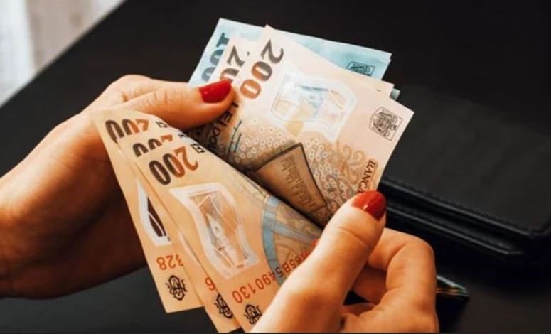 Salariul minim brut se modifică din iulie, anunță Europol