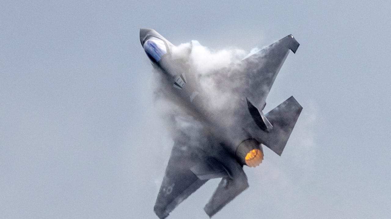 Israelul a anunțat că a doborât pentru prima dată un avion de vânătoare iranian, într-un incident care marchează escaladarea conflictului din regiune
