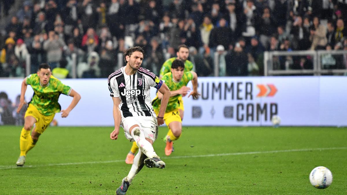 Juventus și Sassuolo au remizat 1-1 pe Juventus Stadium, o înfruntare marcată de șanse ratate, decizii contestate și o ocazie importantă pierdută în ultimele minute