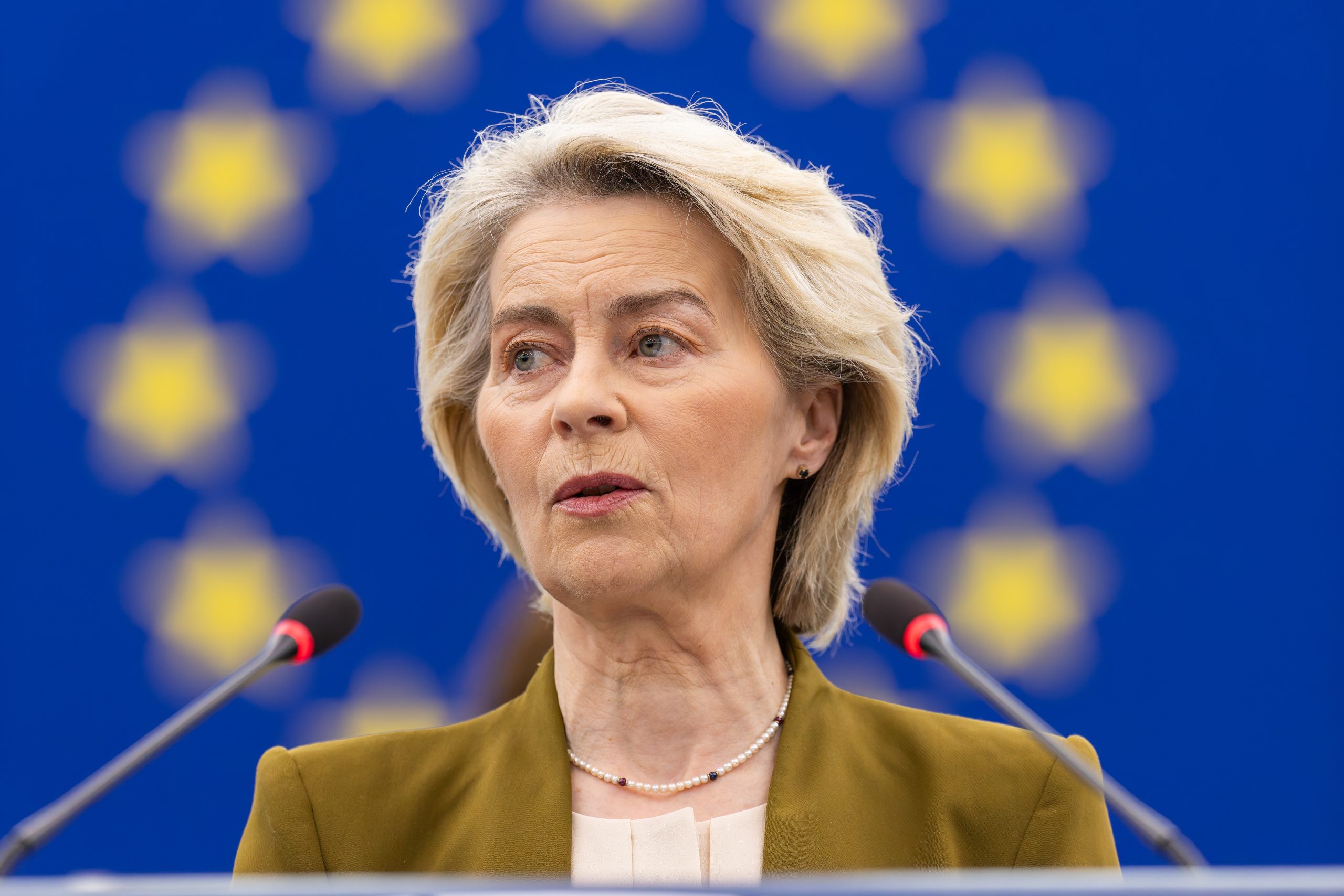 Uniunea Europeană analizează măsuri concrete pentru reducerea prețurilor la energie, în contextul creșterii accelerate a facturilor consumatorilor și al presiunii economice generate de fluctuațiile pieței globale
