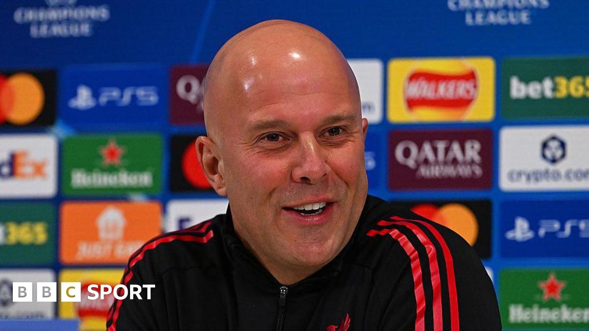 Antrenorul Arne Slot își asumă responsabilitatea pentru nemulțumirea fanilor Liverpool după rezultatele recente Liverpool traversează o perioadă dificilă în actualul sezon, iar antrenorul principal, Arne Slot, admit că a greșit în anumite privințe, ceea ce a determinat frustrarea suporterilor