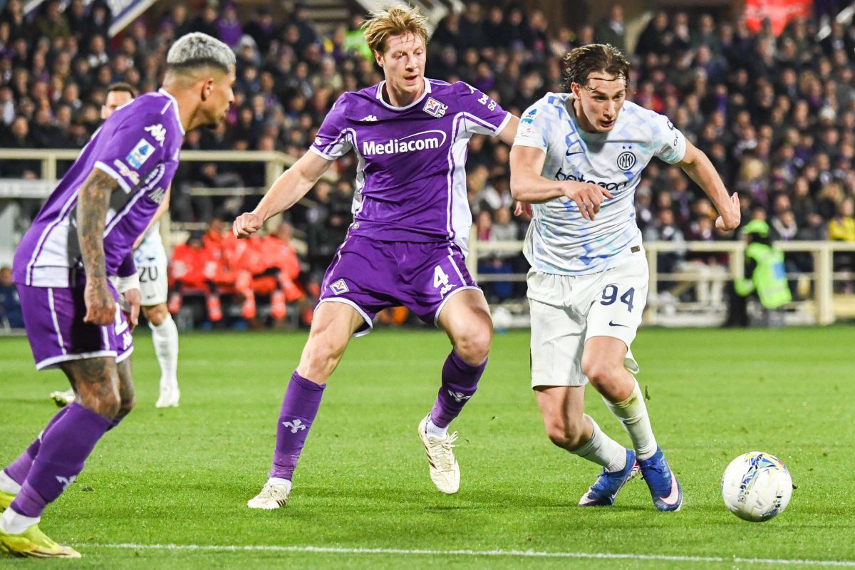Inter a reușit să evite o înfrângere dureroasă în deplasare pe terenul Fiorentinei, obținând un egal 1-1 într-un meci tensionat din etapa a 30-a a Serie A