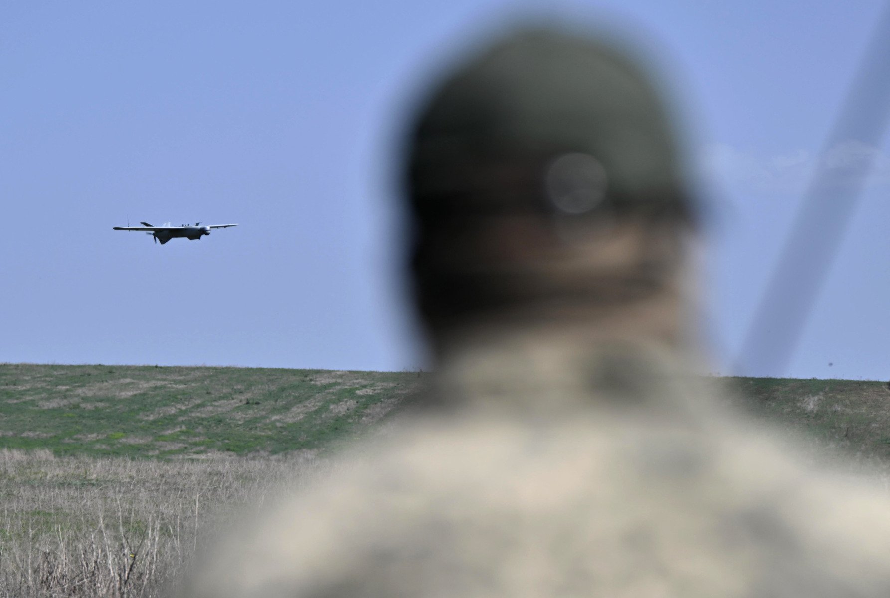 Urmărirea războiului în Ucraina capătă din ce în ce mai mult un caracter geopolitic complex, în care asistăm la o concentrare a resurselor trebuie pentru a contracara amenințarea dronei iraniene Shahed, utilizată de Rusia în ofensiva sa contra Ucrainei