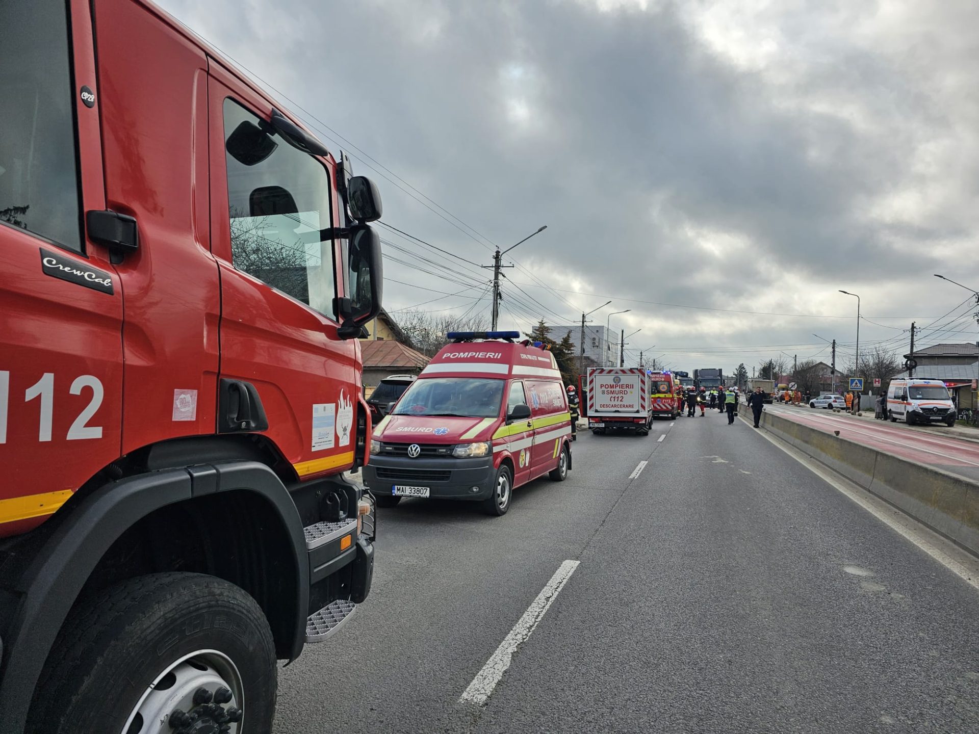 Accident între un microbuz școlar și un TIR în judeţul Dâmboviţa. Patru copii, la spital / Cum s-a produs accidentul