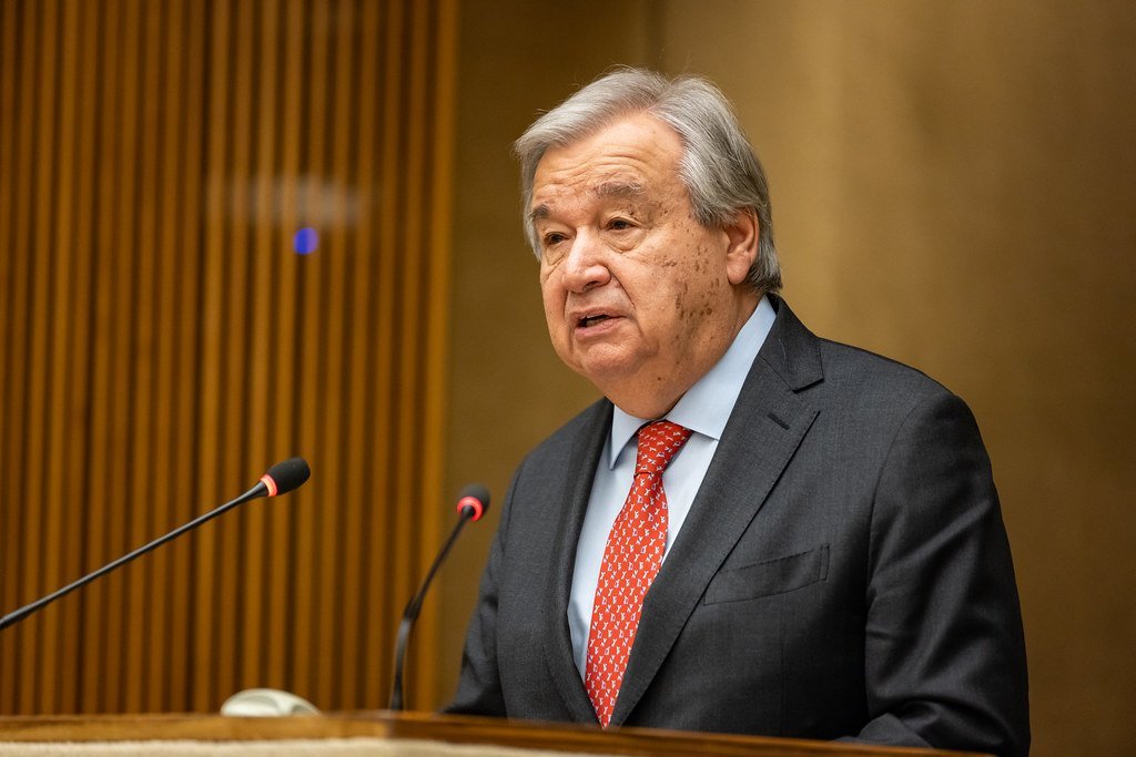 Antonio Guterres face apel la dialog pentru a evita o criză de amploare în Orientul Mijlociu Situația tensionată din Orientul Mijlociu a escaladat alarmant, iar Organizația Națiunilor Unite îndeamnă la respiro diplomatic pentru a preveni o criză de proporții