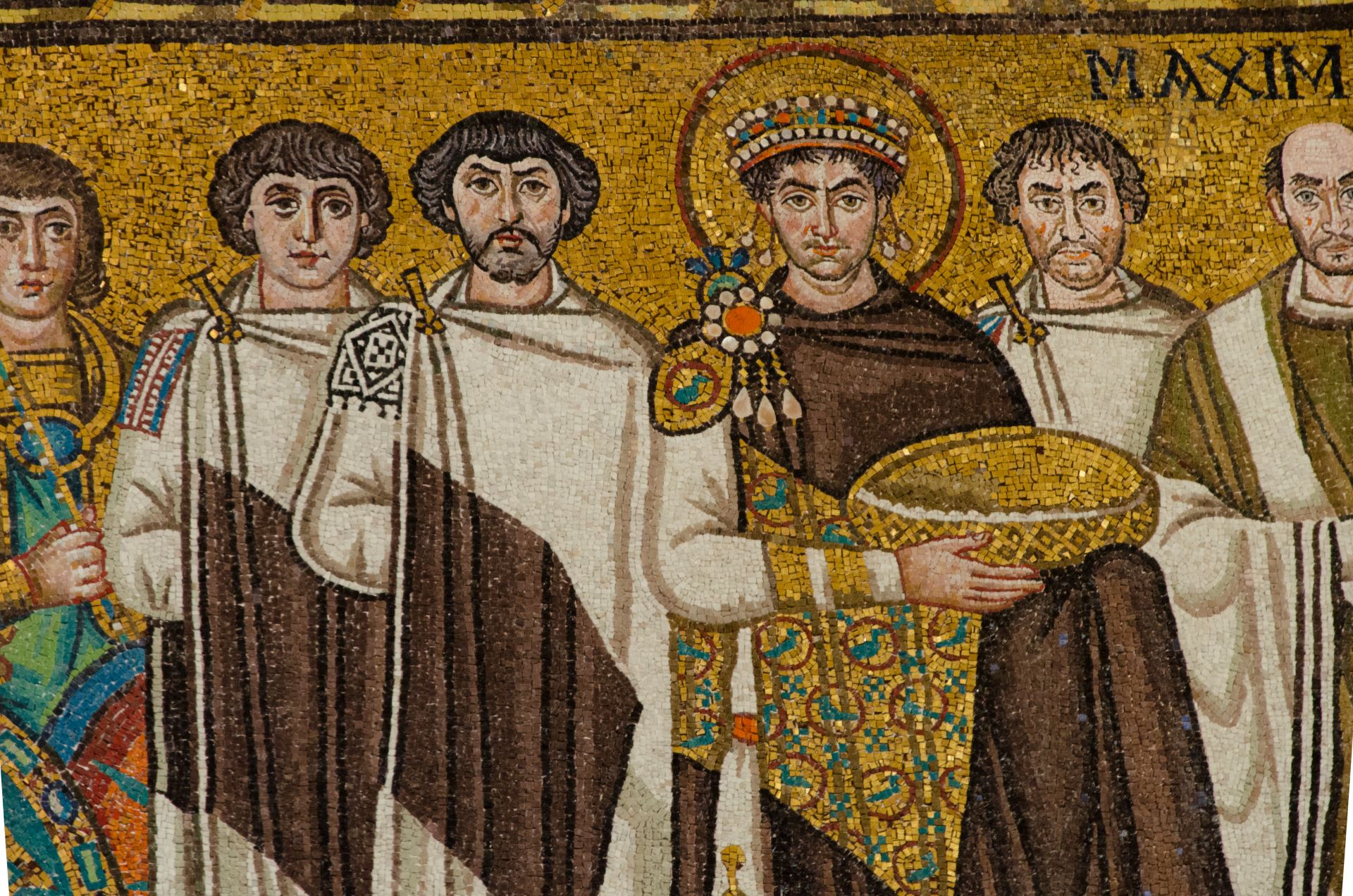 Longevitate în antichitate: secretele bătrâneții sănătoase descoperite în gândirea greco-romană De-a lungul mileniilor, dorința de a trăi o viață lungă și sănătoasă a rămas un obiectiv universal
