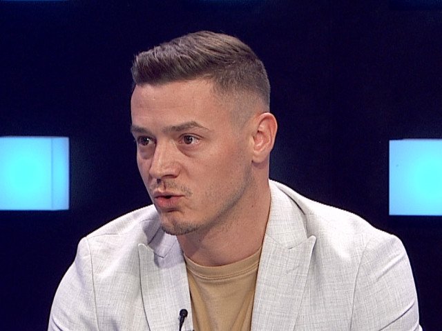 După ce a auzit ce sumă câștigă Mirel Rădoi la FCSB, Gabi Torje a făcut o dezvăluire: ”Înțelegi?”