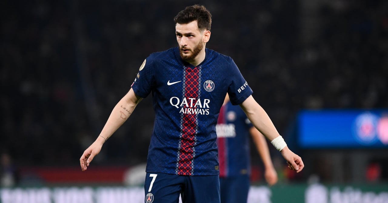 Final dramatic între Nice și Paris Saint-Germain: victoria gazdelor într-un meci intens din Ligue 1 Nice a reușit să își împodobească stagem weekendul cu o victorie importantă, scor 2-1, în fața echipei Paris Saint-Germain, într-un meci disputat pe Allianz Riviera