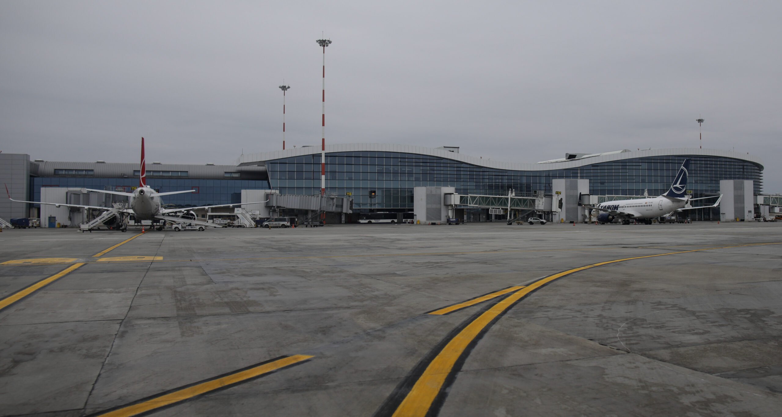 Wizz Air anunță suspendarea zborurilor către Dubai până în toamna anului 2026, o măsură care reflectă impactul conflictului din Orientul Mijlociu asupra traficului aerian european și global